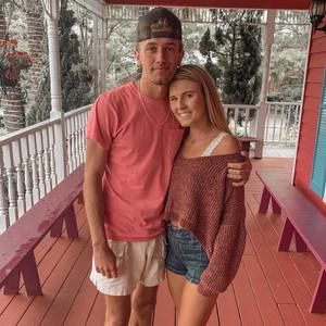 Meet your Posher, Carlee